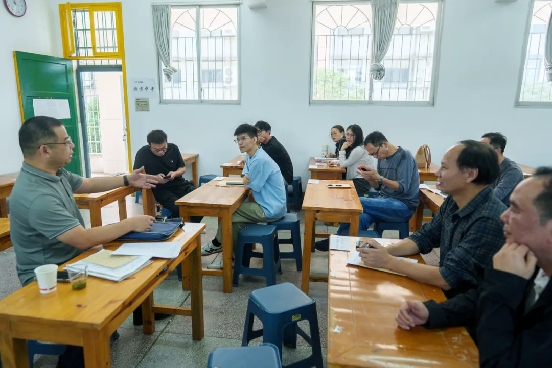精准视导明方向 研思聚力促提升——县教研室莅临我校开展教学视导
