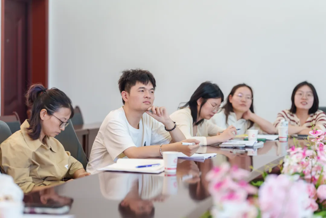 精准视导明方向 研思聚力促提升——县教研室莅临我校开展教学视导