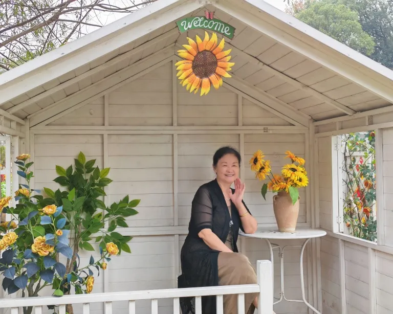 情系红电中,安暖银龄心——湘机中学组织2026年重阳节敬老活动